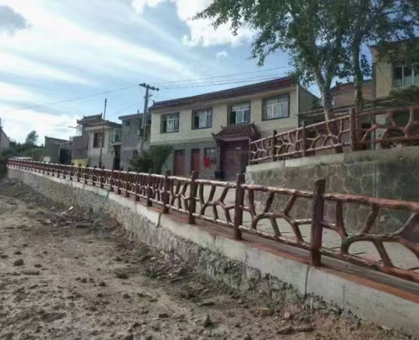 仿树皮护栏