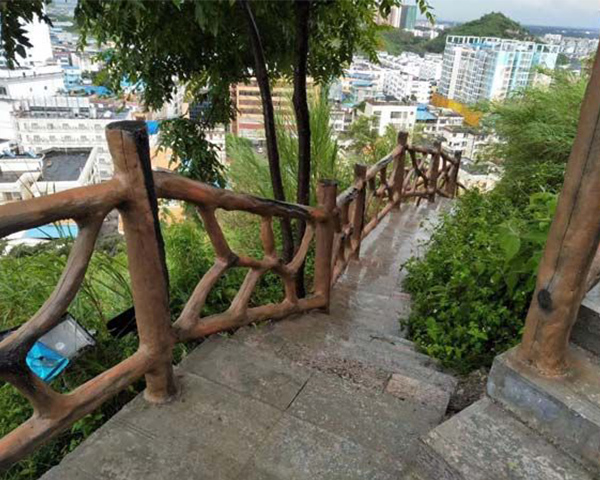 南宁混凝土仿木栏杆是怎么做出来的?